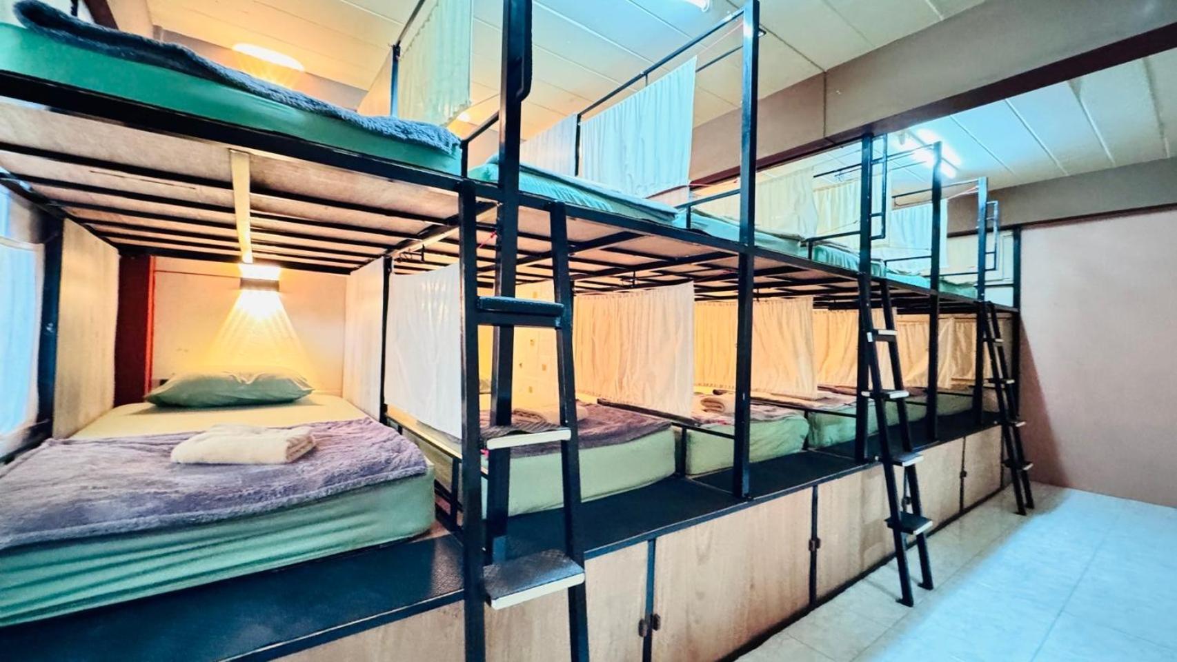 Stay At Moon Hostel Хаад Рин Экстерьер фото