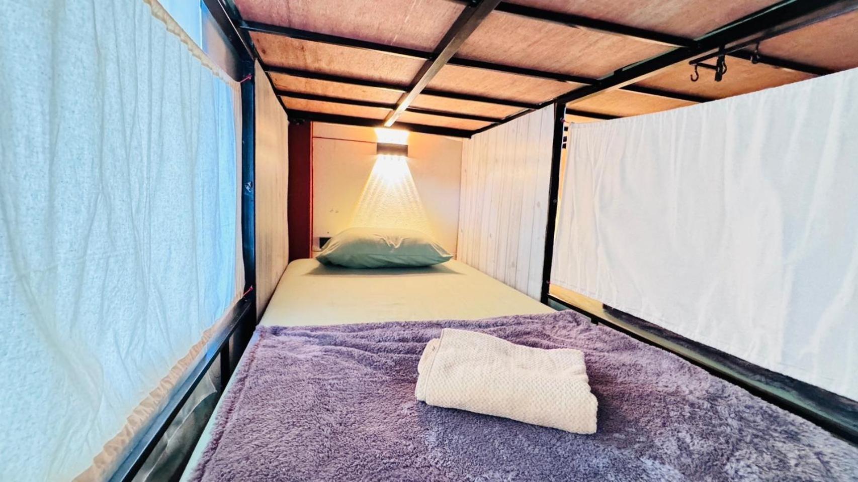 Stay At Moon Hostel Хаад Рин Экстерьер фото
