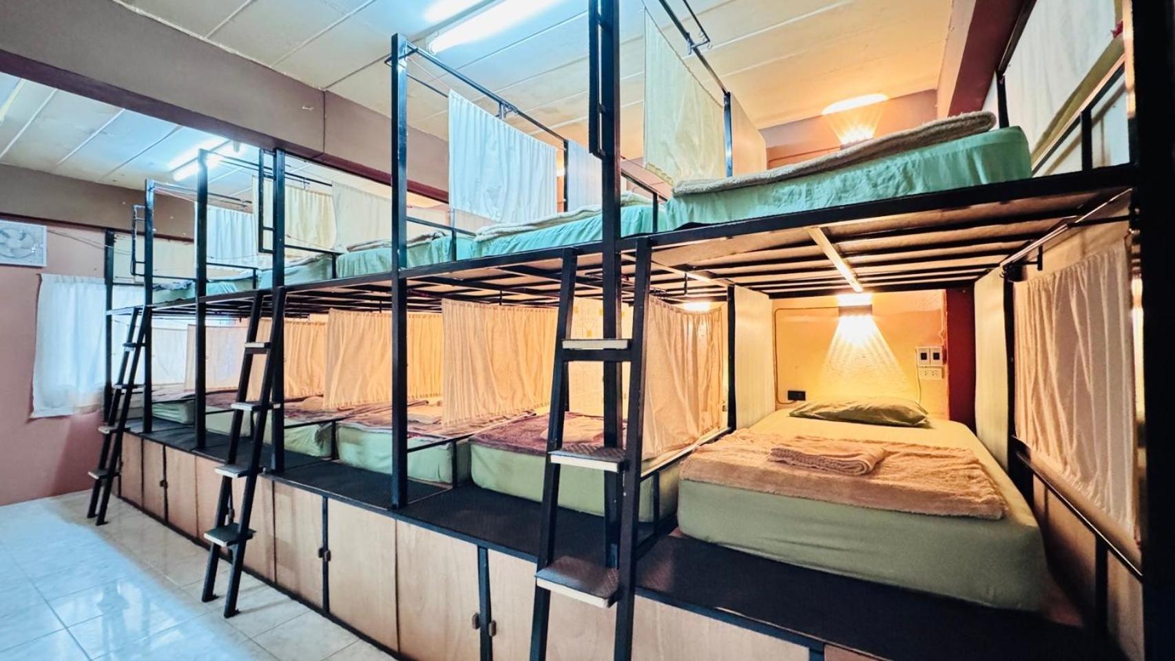 Stay At Moon Hostel Хаад Рин Экстерьер фото